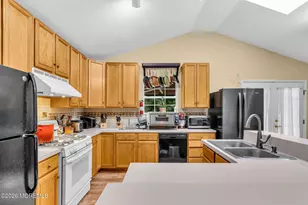 1 Woodland Ave, Cream Ridge, NJ 08514 - Photo 8