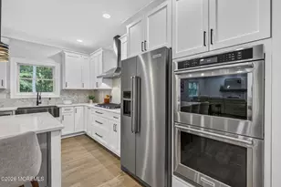 284 Middle Rd, Holmdel, NJ 07733 - Photo 24