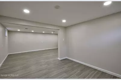 560 Garrett Hill Boulevard, Belford, NJ 07718 - Photo 22