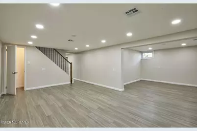 560 Garrett Hill Boulevard, Belford, NJ 07718 - Photo 24