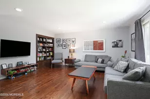18 Constitution Dr, Leonardo, NJ 07737 - Photo 10
