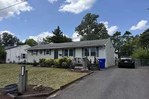 62 Parkway Dr, Brick, NJ 08723 - Photo 2