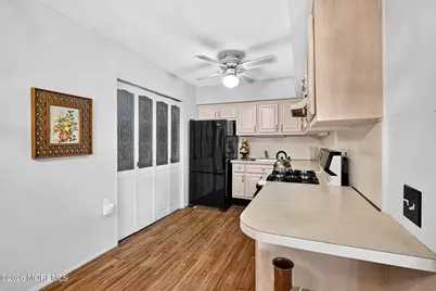 56 Galewood Drive #D, Matawan, NJ 07747 - Photo 8