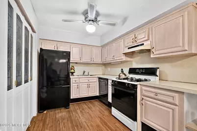 56 Galewood Drive #D, Matawan, NJ 07747 - Photo 6