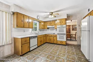 27 Stonehenge Dr, Ocean Twp, NJ 07712 - Photo 12