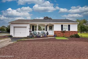 22 Brakenbury Ct, Toms River Township, NJ 08757 - Photo 4