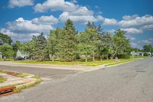 22 Brakenbury Ct, Toms River Township, NJ 08757 - Photo 20