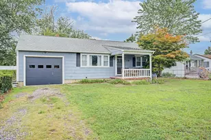 718 Barberry Dr, Brick, NJ 08723 - Photo 4