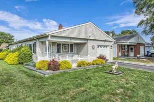 38 Fontana St, Toms River Township, NJ 08757 - Photo 2