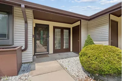 48 Wild Turkey Way #B, Manalapan Township, NJ 07726 - Photo 2