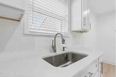 48 Wild Turkey Way #B, Manalapan Township, NJ 07726 - Photo 8