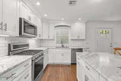 11 Leighton Avenue, Red Bank, NJ 07701 - Photo 8