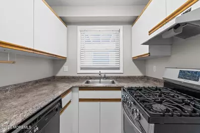 601 Mistletoe Avenue #20, Point Pleasant, NJ 08742 - Photo 8