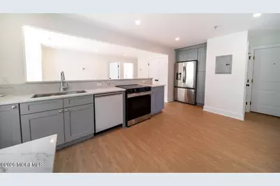 1125 E Ocean Avenue #2b, Sea Bright, NJ 07760 - Photo 2