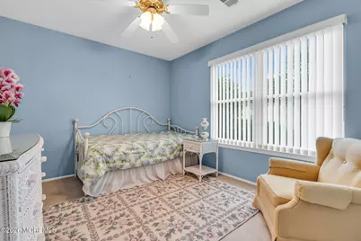 3 Ivy Ridge Close, Freehold, NJ 07728 - Photo 10