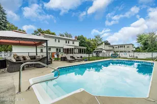 121 Bar Harbor Rd S, Freehold, NJ 07728 - Photo 40