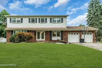 121 Bar Harbor Road S, Freehold, NJ 07728 - Photo 2