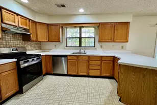 3 Longbrook Ln, Freehold, NJ 07728 - Photo 8