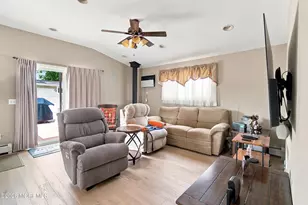 11 Fox Ave, Keansburg, NJ 07734 - Photo 14