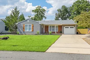 1078 Treasure Ave, Manahawkin, NJ 08050 - Photo 2