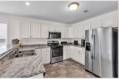 2 Manahassett Park Drive, Long Branch, NJ 07740 - Photo 8