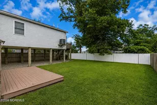 2 Manahassett Park Dr, Long Branch, NJ 07740 - Photo 32