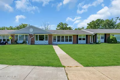 605B Lake Point Drive #B, Lakewood, NJ 08701 - Photo 4