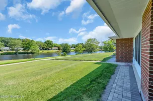 605B Lake Point Dr, Lakewood, NJ 08701 - Photo 52