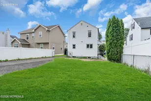 70 W George St, Freehold, NJ 07728 - Photo 34