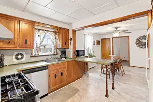 393 Prospect St, Old Bridge Township, NJ 08879 - Photo 14