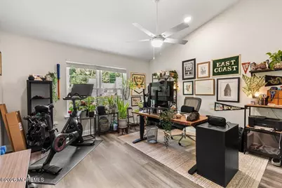 202 Century Way, Manalapan Township, NJ 07726 - Photo 20