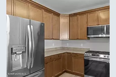 136 Mill Pond Way #22, Eatontown, NJ 07724 - Photo 6
