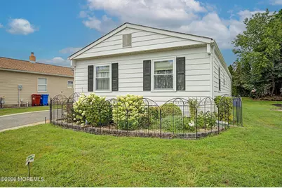 5 Pulaski Boulevard #5, Toms River Township, NJ 08757 - Photo 2