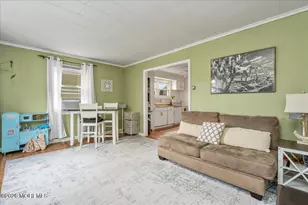 54 Chingarora Ave, Keyport, NJ 07735 - Photo 2