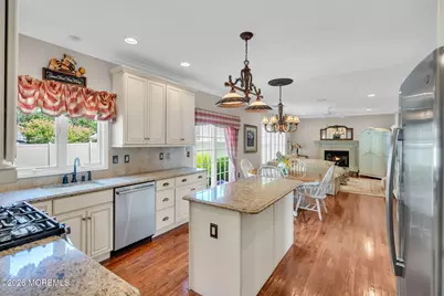 41 Walter Avenue, Eatontown, NJ 07724 - Photo 4