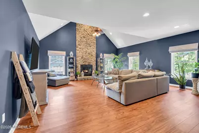 41 Walter Avenue, Eatontown, NJ 07724 - Photo 8