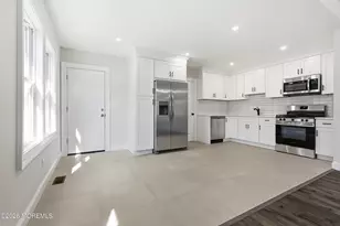 22 Washington St, Long Branch, NJ 07740 - Photo 8