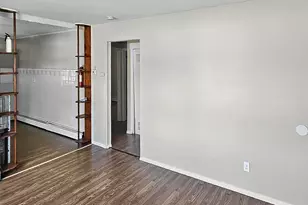 8 Kendall Dr, Sayreville, NJ 08859 - Photo 2