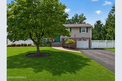 104 Pinewood Road, Howell Township, NJ 07731 - Photo 4