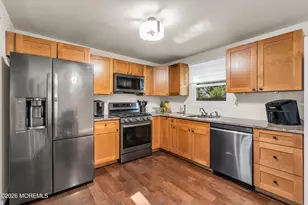1644 Union Ave, Hazlet Township, NJ 07730 - Photo 10