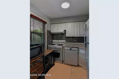 500 Cliffwood Avenue #D2, Matawan, NJ 07747 - Photo 8