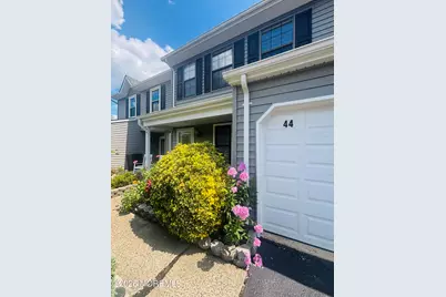 44 Mariners Cove, Freehold, NJ 07728 - Photo 4