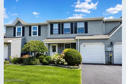 44 Mariners Cove, Freehold, NJ 07728 - Photo 2