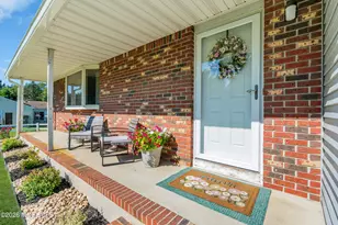 688 Fort Plains Rd, Howell Township, NJ 07731 - Photo 6