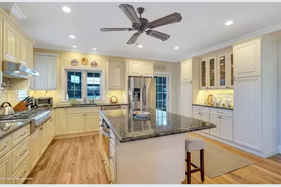 330 Villa Park Way, Spring Lake, NJ 07762 - Photo 16