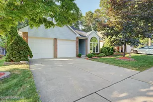 1505 Scholar Pl, Toms River Township, NJ 08755 - Photo 2