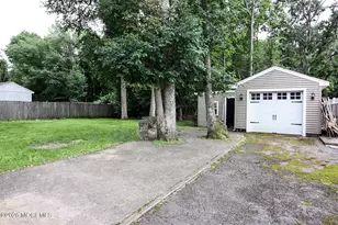 410 Middle Ln, Howell Township, NJ 07731 - Photo 22