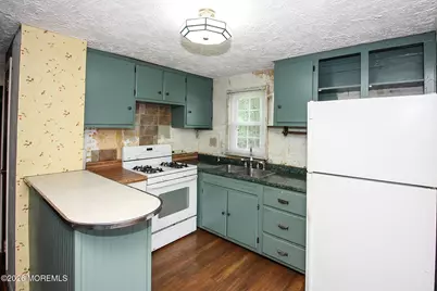 410 Middle Lane, Howell Township, NJ 07731 - Photo 2