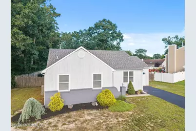 1461 Iroquois Court S, Toms River Township, NJ 08755 - Photo 38
