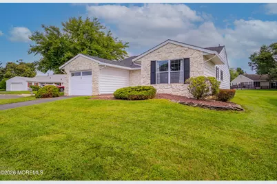 70 Suffolk Way, Marlboro Township, NJ 07746 - Photo 4